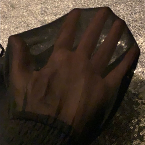 Guess XS sheer top with button/bead/ruffle design - Picture 4 of 6